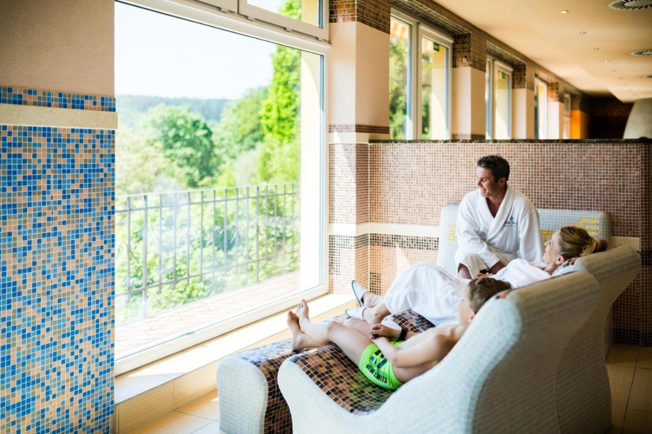Lazensky A Wellness Hotel Nivamare ลูฮาโชวิตเซอ ภายนอก รูปภาพ