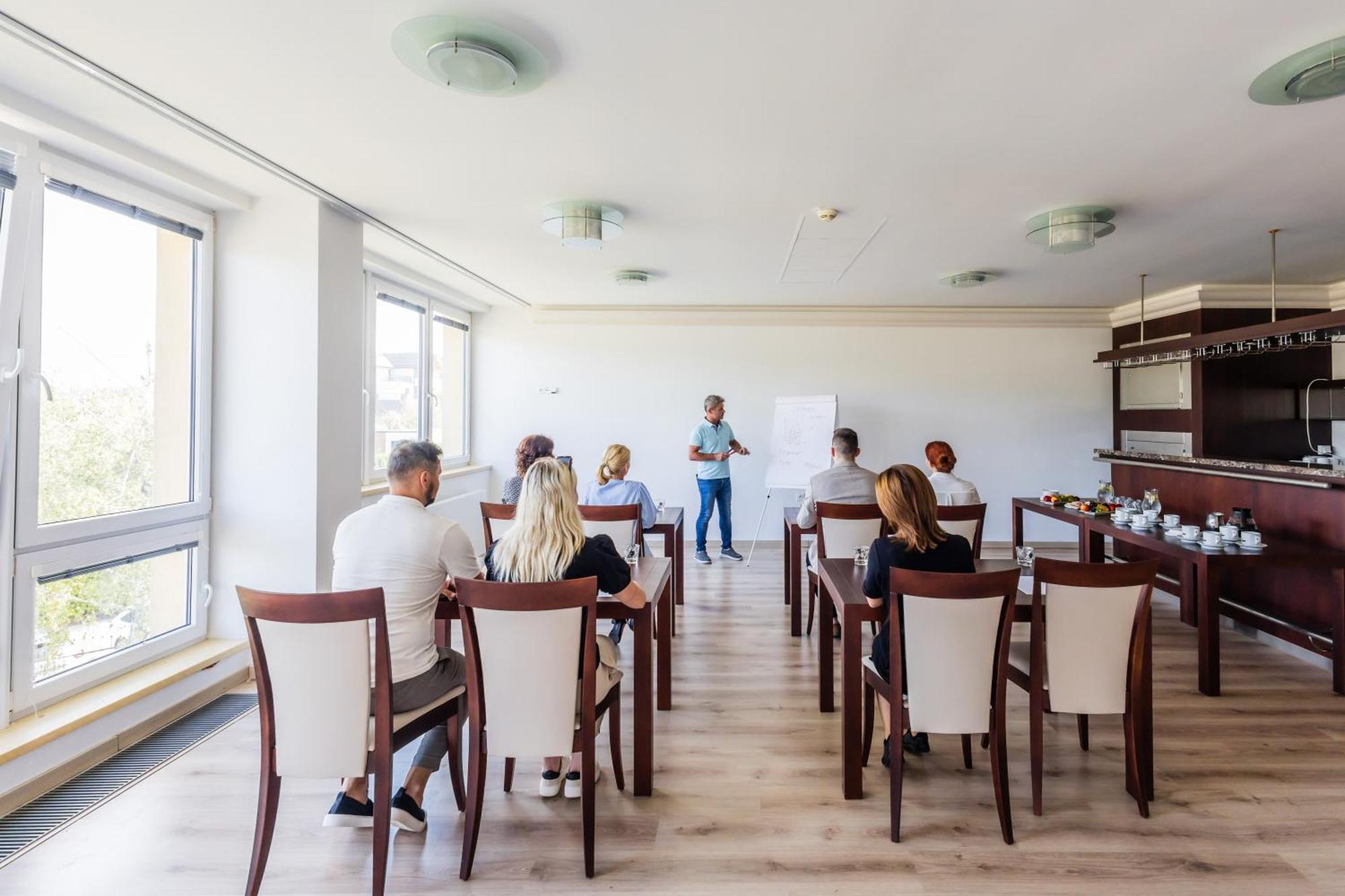 Lazensky A Wellness Hotel Nivamare ลูฮาโชวิตเซอ ภายนอก รูปภาพ
